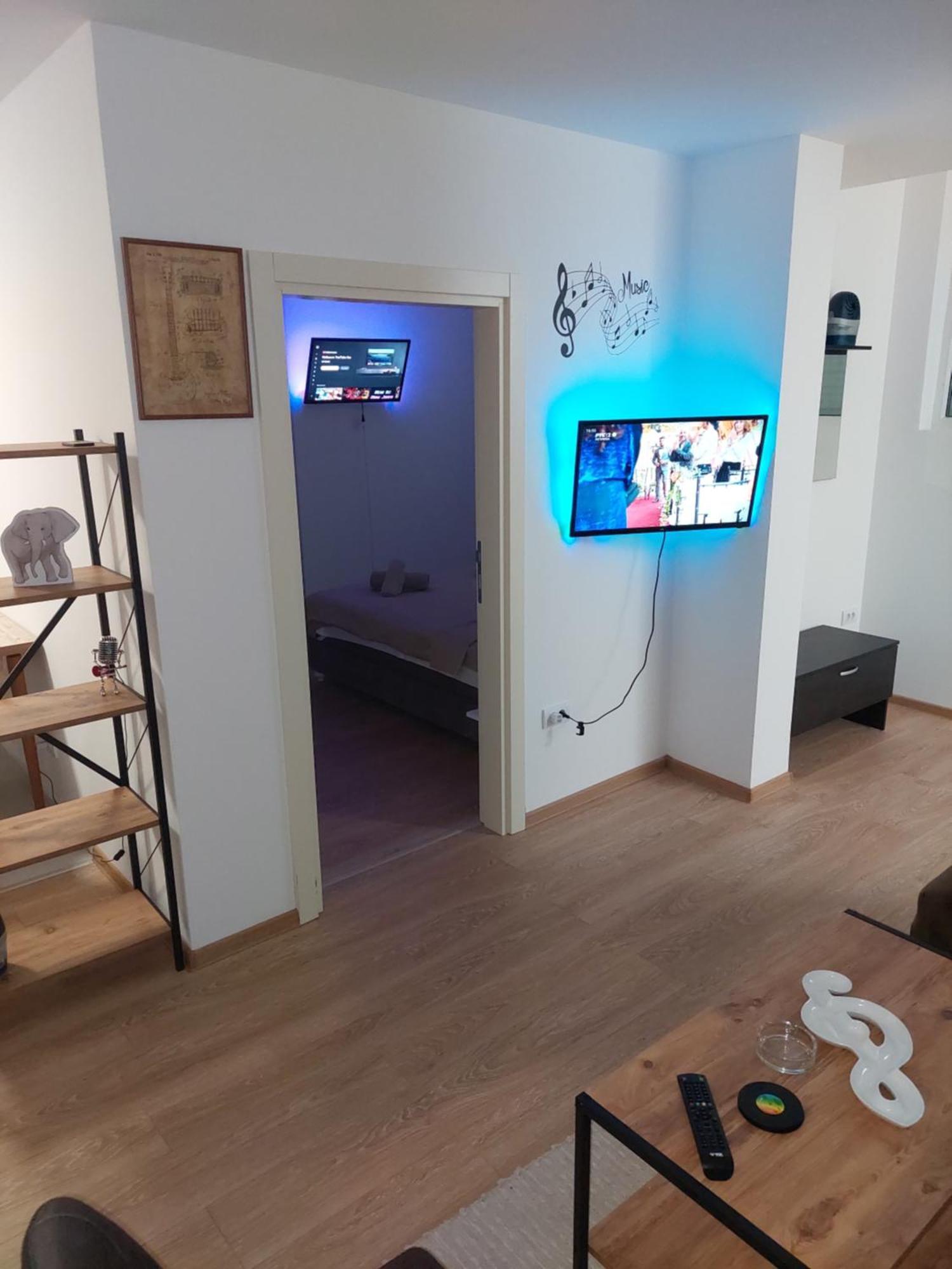 Apartman Muzika 雅戈丁那 外观 照片