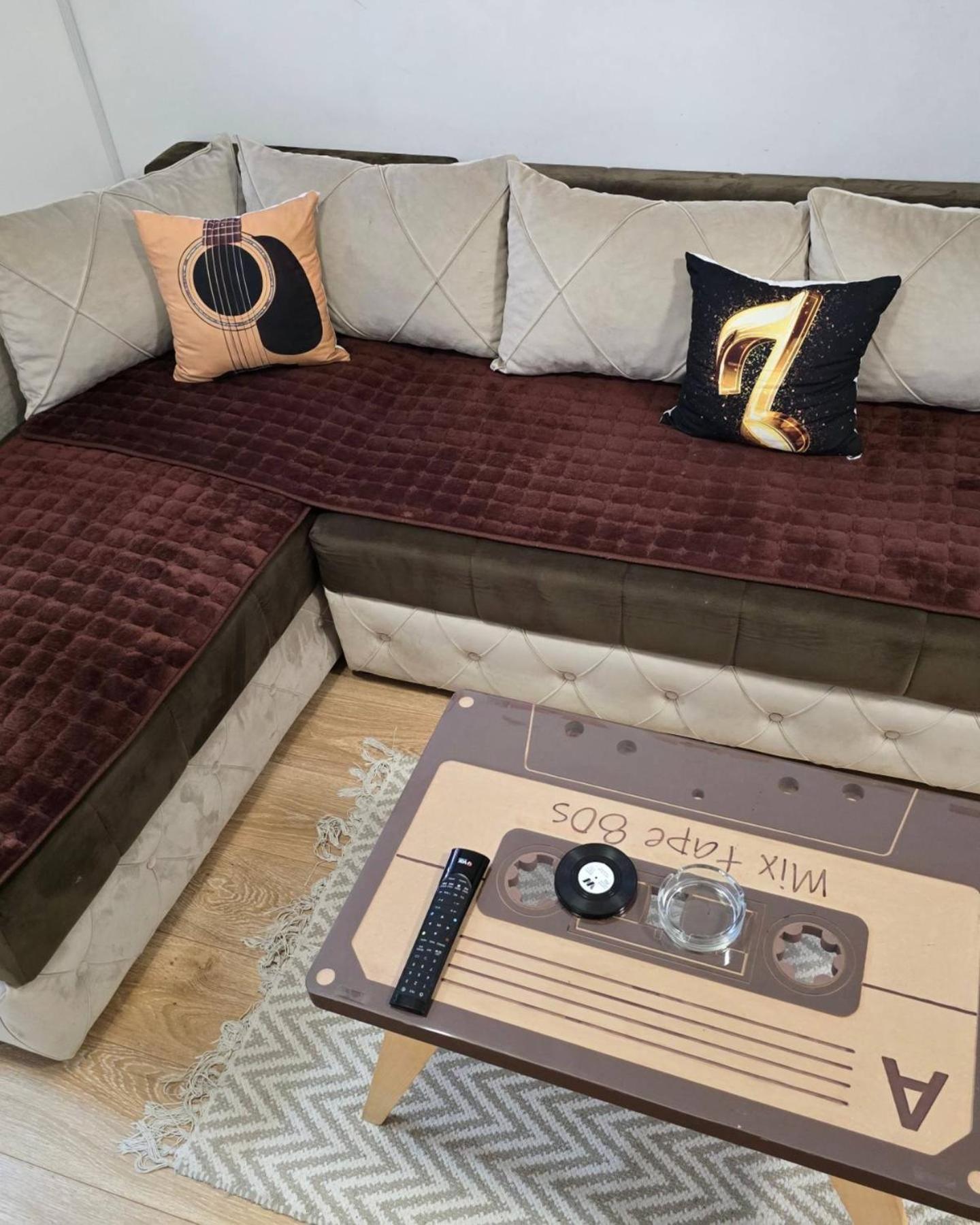 Apartman Muzika 雅戈丁那 外观 照片